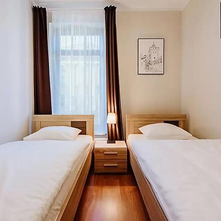Golden Queen Apartments Jewish District คราคูฟ ภายนอก รูปภาพ