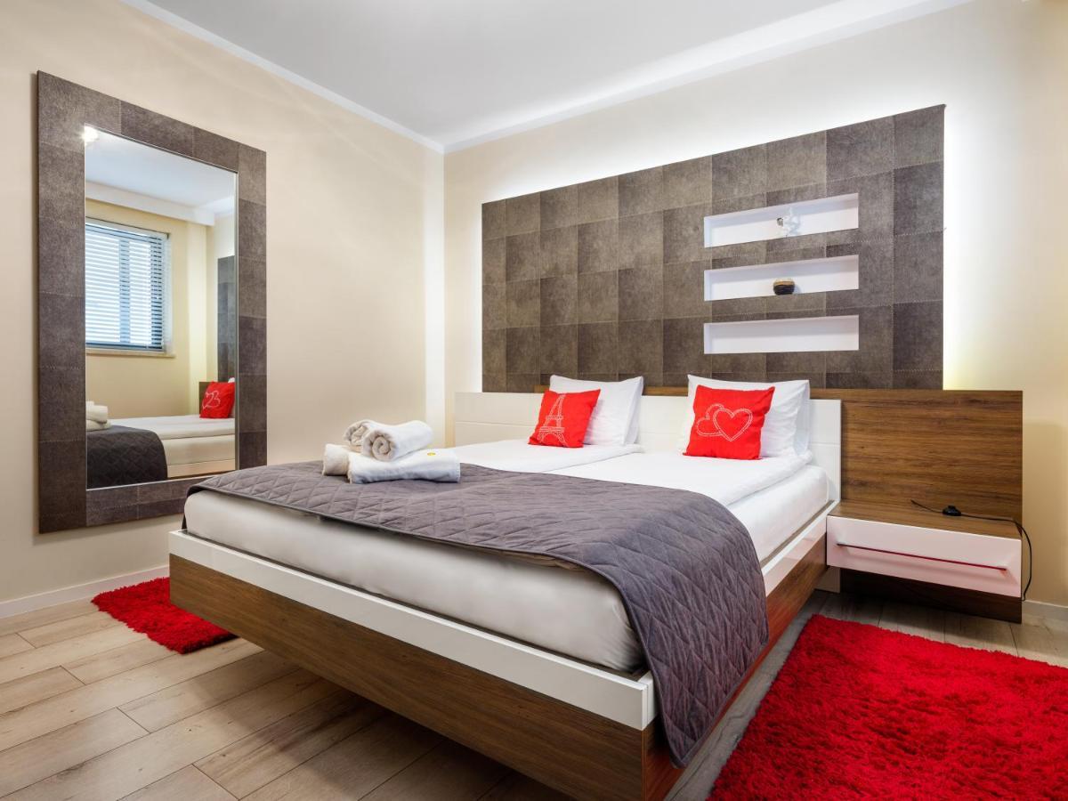 Golden Queen Apartments Jewish District คราคูฟ ภายนอก รูปภาพ